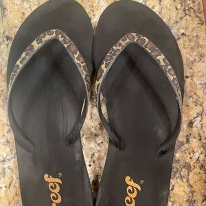 REEF LEOPARD PRINT FLIP FLOPS